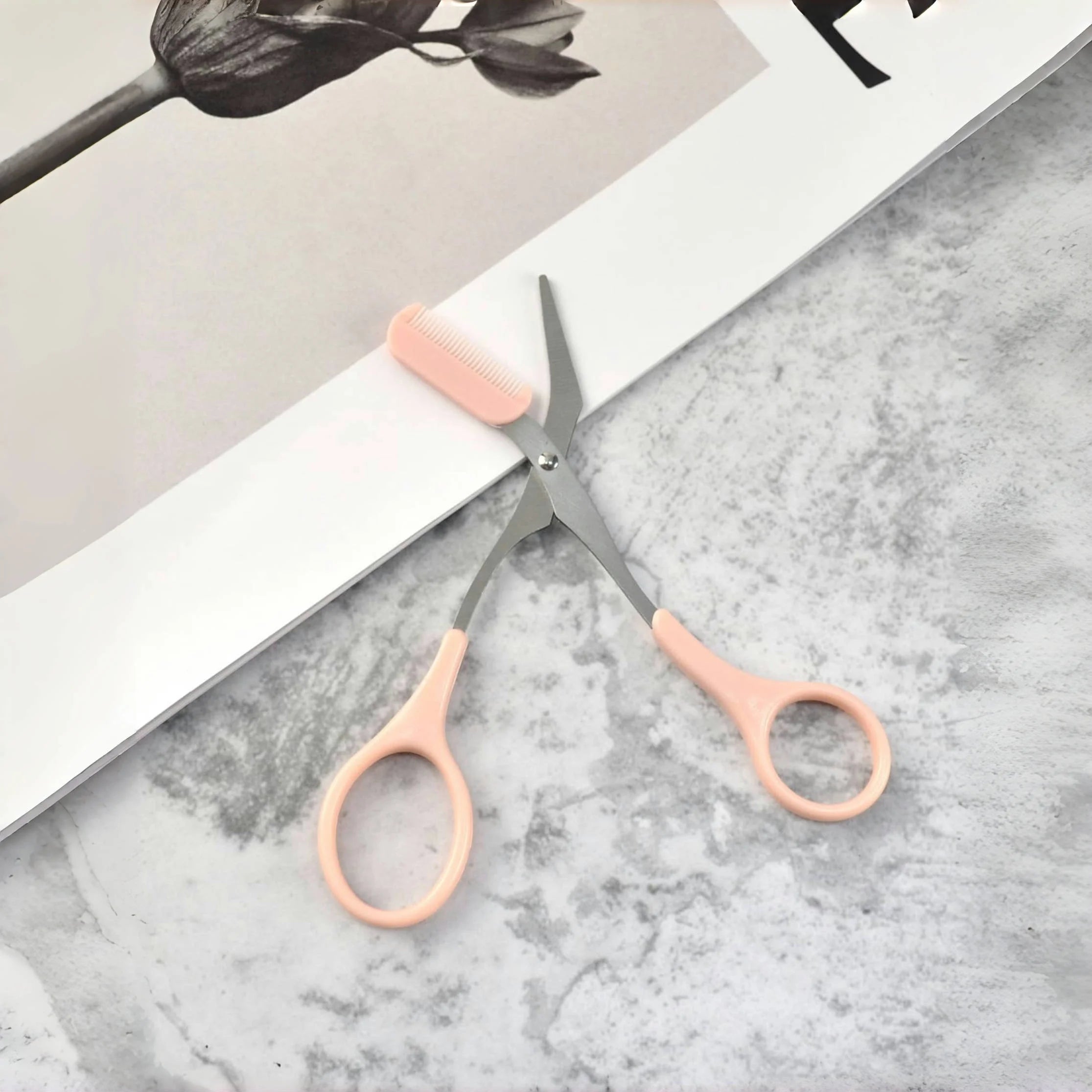 Coupe sourcils